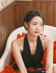 一个妈妈的女儿中字在线6,我的漂亮女房东完整版在线